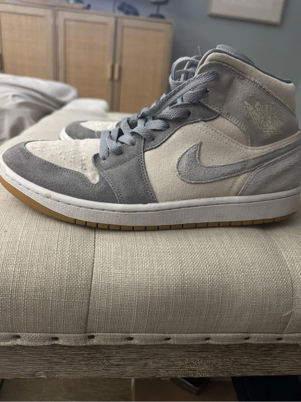 Nike Size Air Jordan 1 Mid SE Coconut Milk Particle Grey Size 11.5 DN4281-100